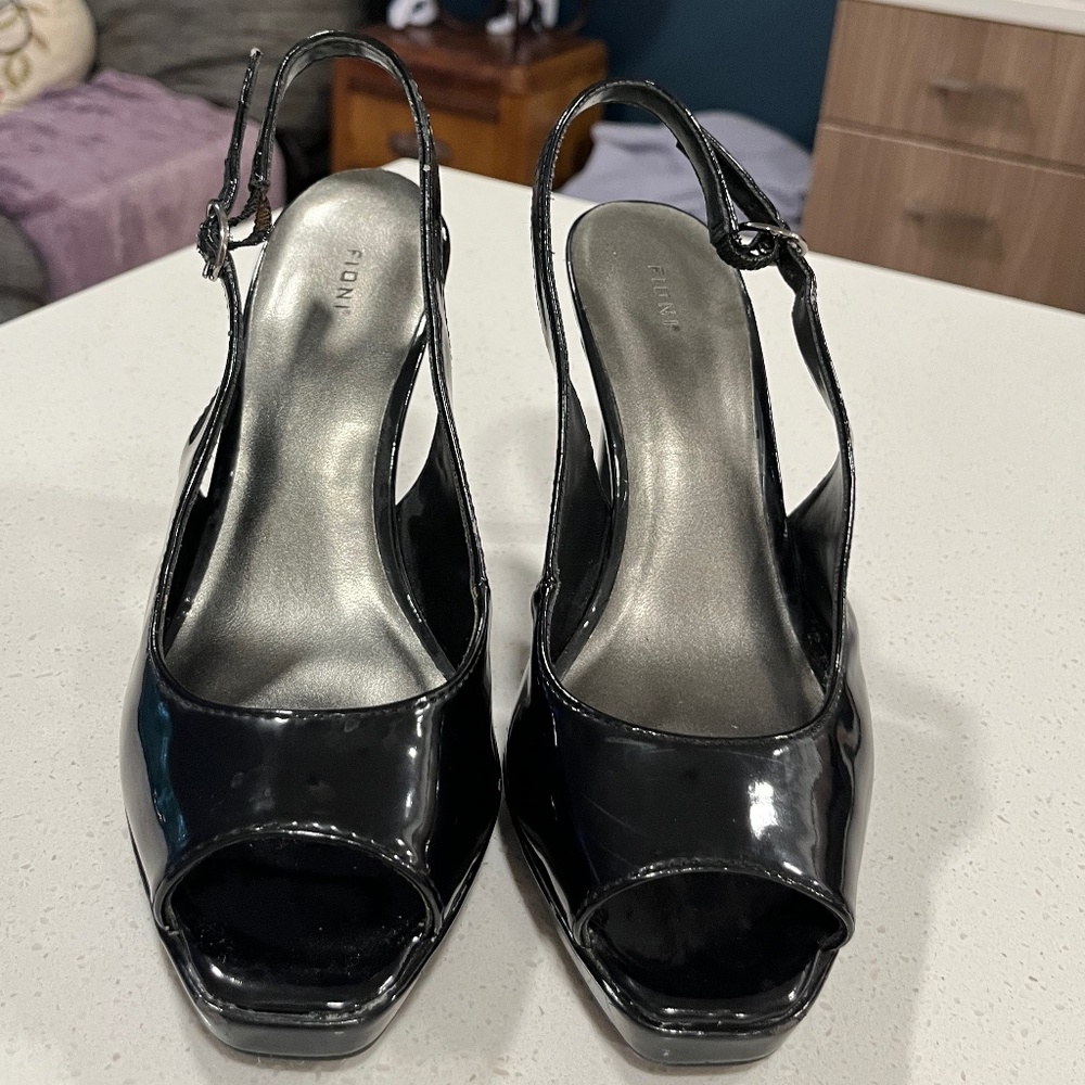 Black Peep Toe Fioni 90s Heels